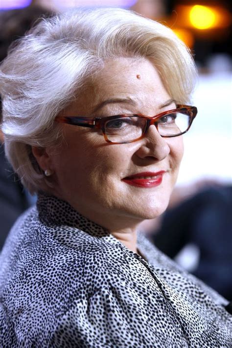She was born josiane balašković in paris. Affaire Leonarda - Valérie Trierweiler est elle aussi "con ...