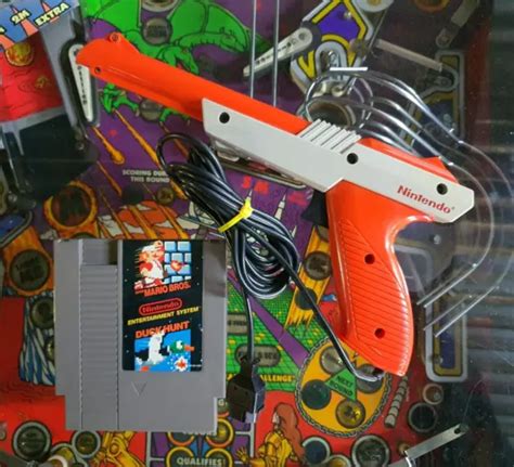 Nintendo Nes Zapperlight Gun With Super Mario Bros And Duck Hunt 6537