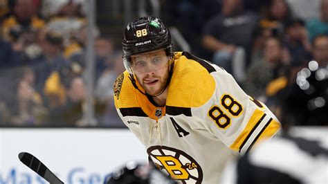 David Pastrnak Nets Two Goals In Bruins Victory Vs Red Wings