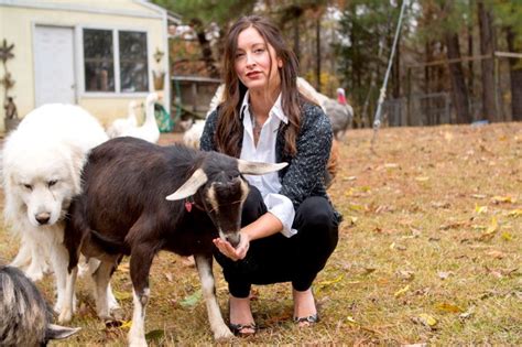 This Women Gave Up 6 Figure Salaries To Run Goat Farms Learn How