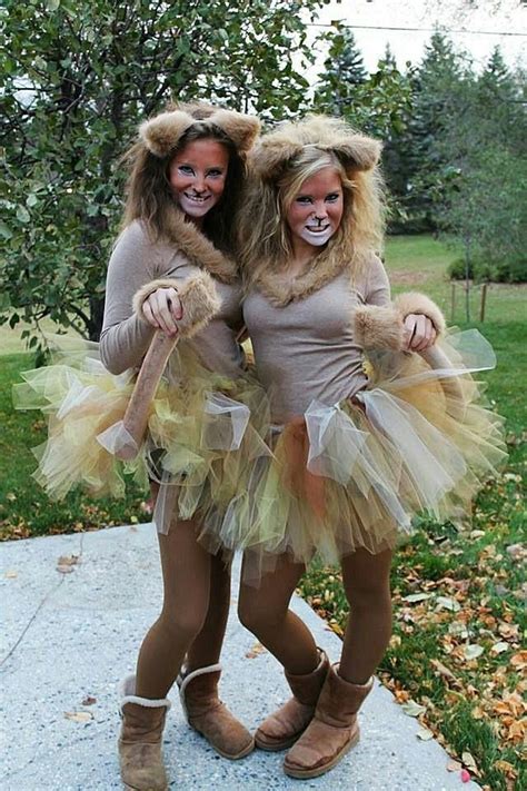With a few pieces of fabric and minimal sewing, you can make the loudest. Pin de Chrissy Lloyd-Dempsey en Halloween costumes ...