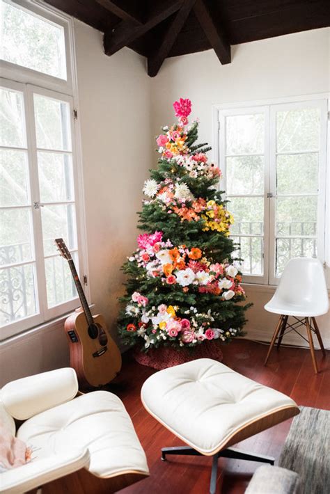 Life And Home At 2102 Unique Christmas Tree Decor Ideas