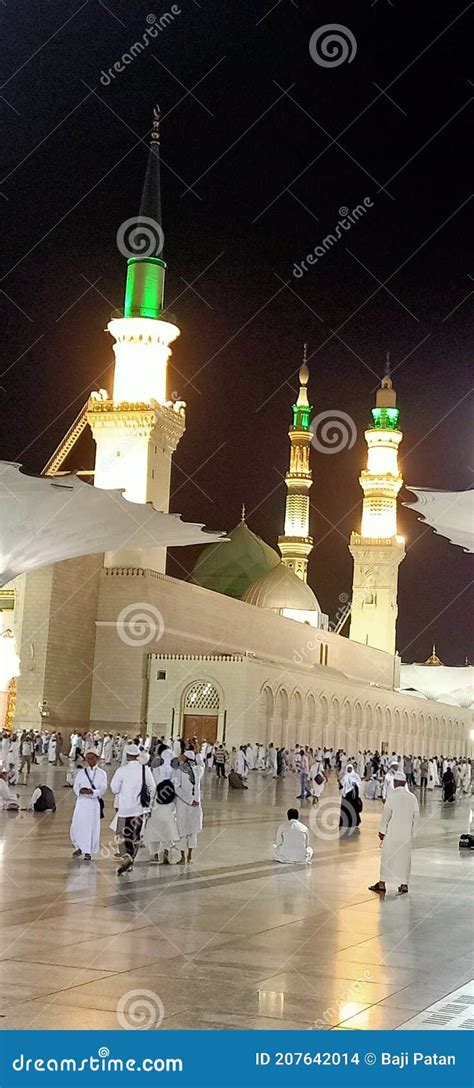 Holly Place Haram A Madina Night Editorial Stock Image Image Of Holly