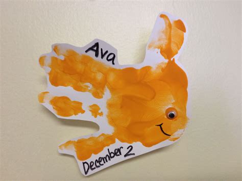 fish handprint for preschool craft | Preschool crafts, Preschool art, Preschool kids