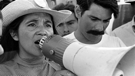 Dolores Huerta The Civil Rights Icon Who Showed Farmworkers Sí Se