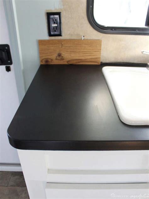 Painting laminate countertop won't make it last as long as replacing it, but if done correctly, it is a good fix until you are ready to install a new. Painting Laminate Countertops with Chalkboard Paint ...