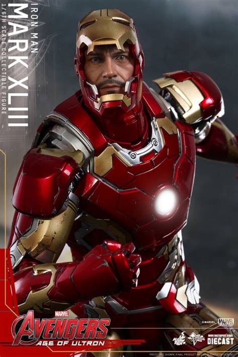Get A Good Look At Iron Mans Avengers Age Of Ultron Suit King Boss