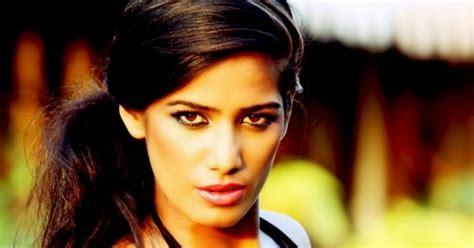 Poonam Pandey Strips For Team India And Its Only Mildly Interesting
