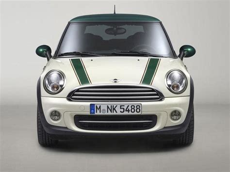 Mini Rolls Out The Hyde Park And Green Park Special Editions Carbuzz