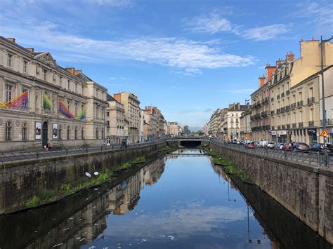 A great selection of clothing. Rennes (Francia)