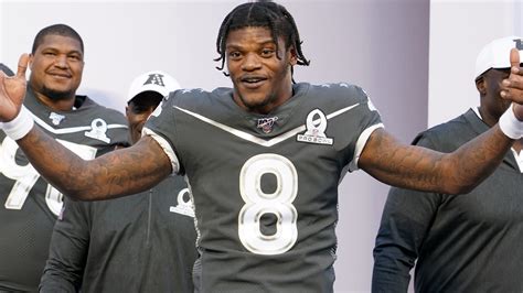 Lamar Jackson Ravens Qb Lands Cover For Madden 2021