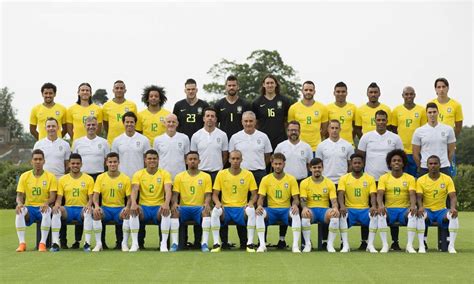 Portal oficial da seleção brasileira de futebol. Seleção brasileira apresenta foto oficial para Copa de ...