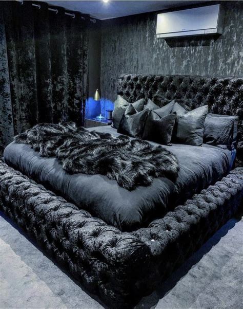 Black Velvet Bed Diseño De Dormitorio De Lujo Decoraciones De Dormitorio Decoracion De