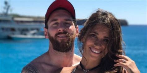 La esposa de Messi en bikini cómo no envidiar al mejor del mundo Curiosidades de fútbol