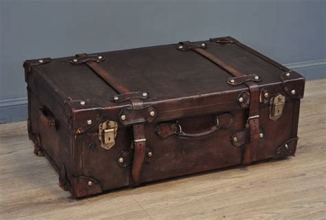 Attractive Large Heavy Antique Leather Bound Suitcase Trunk 676589