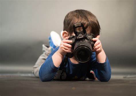 10 Tips For Taking Kids Photos - Comedy Kids Magic