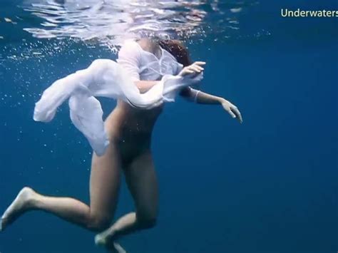 Tenerife Babe Swim Naked Underwater Free Hd Porn Videos