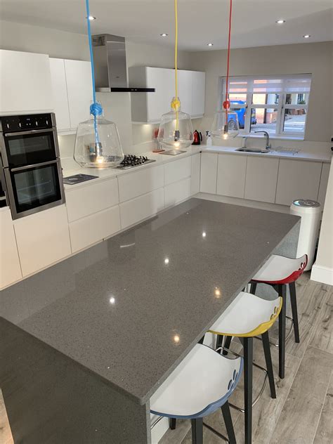 Also, grey quartz worktops come in various shades ranging from light to dark. The Brother of the classic Italian Starlight Quartz, this ...