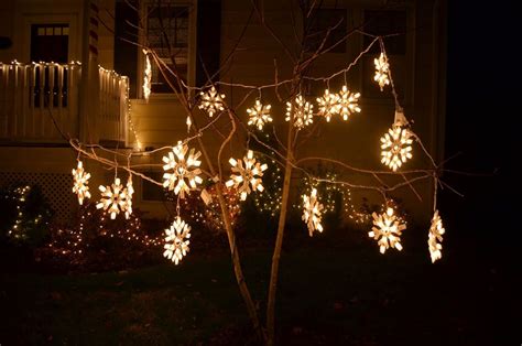 Best 15 Of Outdoor Hanging Snowflake Lights