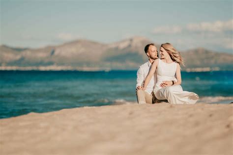 Hochzeits Fotoshooting Am Strand Von Mallorca Fotograf Lukas P Schmidt