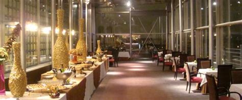 Noura, restaurant de cuisine libanaise, vous propose 3 beaux spots dans paris où vous pourrez tranquillement vous installer tout en dégustant de. Restaurant Le Zyriab by Noura Lebanese cuisine Paris ...