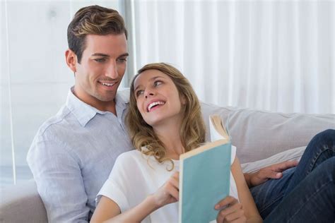 10 Best Relationship Books Every Couple Should Read Together