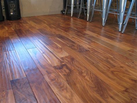 Here Are The Main Pros And Cons Of Hand Scraped Hardwood Flooring