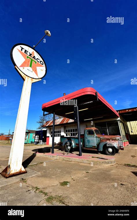 Old Texaco Station Hi Res Stock Photography And Images Alamy