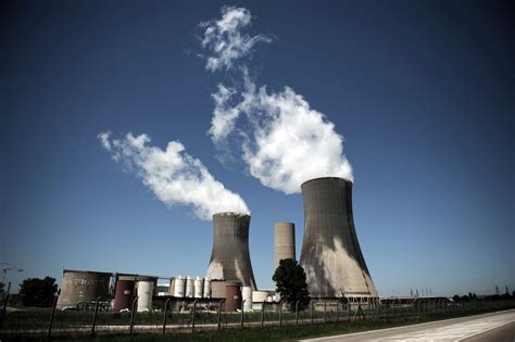La Energía Nuclear Cubrió El 2138 De La Electricidad En 2016 Un 24