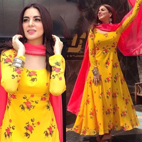 The elegant floral anarkali dresses are on enticing offers to make you save money as you spice up your looks. yellow floral printed anarkali suit in 2020 | Kurti ...