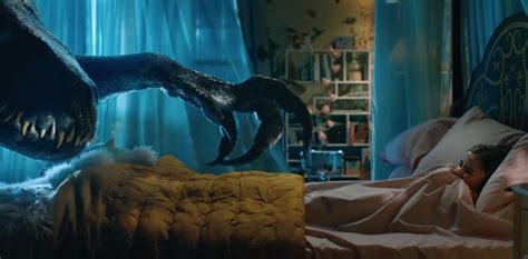 После разрушения «парка юрского периода» выжившие динозавры поселились на острове исла нублар. Jurassic World: Fallen Kingdom Movie Review - Korsgaard's ...