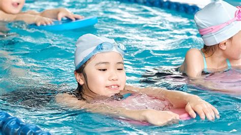Swimming Lessons Popular For Japanese Children