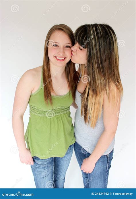 Teen Girls Kissand中学女子裸小学生少女11歳peeping Imagesize600x450
