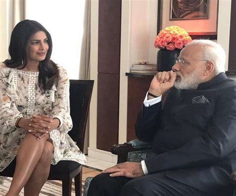 Priyanka Chopra ने 4 साल पहले शॉर्ट ड्रेस में की थी Pm Modi से मुलाकात एक्ट्रेस ने अब सफाई देते