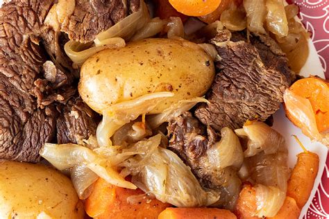 Add onions and garlic to the instant pot, let some of the onions go to the side of the roast and some resting on top. Instant Pot Pot Roast and Potatoes - Chef Shamy