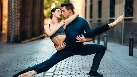 7 Amazing Salsa Couple Dance Performances That Will Blow Your Mind