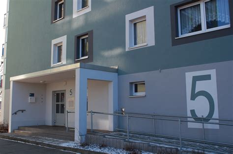 Eine wohnung an der südlichen hausseite ist dementsprechend heller, heizt sich aber gegenüber. Eisenhüttenstadt