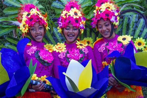 Panagbenga 2017: Colors of Cordillera featured on street parade | ABS-CBN News