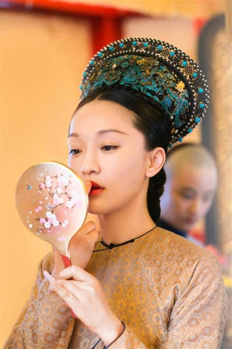 Top 13 nữ diễn viên Trung Quốc nổi tiếng nhất Cẩm Nang Tiếng Anh