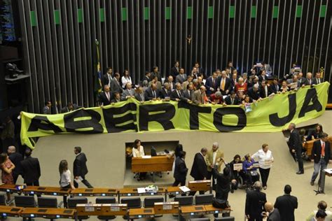 Plen Rio Da C Mara Aprova Pec Que Institui O Voto Aberto Em Todas As