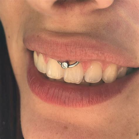 Smiley Piercing [50 Ideas] Pain Level Healing Time Cost Experience Piercee