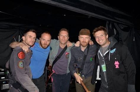 4 1 Members Of Coldplay Guy Will Chris Jonny And Secret Member Phil Harvey Coldplay