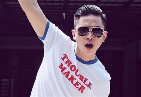 Rafael Tan Pastikan Sosmed Hanya Wadah Interaksi dengan Fans : Okezone