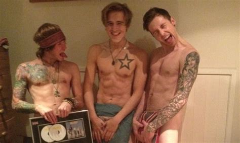 McFly Pose Naked On Twitter As They Honour Bet On Harry Judd S Strictly Win Daily Mail Online