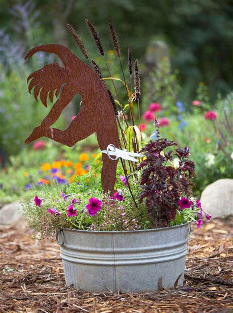 Garden Art Anyone Can Create Midwest Living