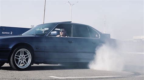 Bmw E34 535i M30b35 Burnout Drift Youtube