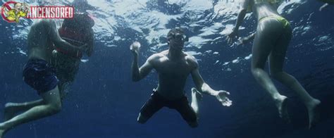 Naked Cameron Richardson In Open Water Adrift