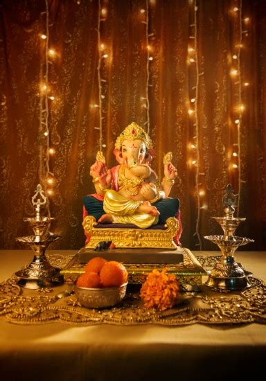 We take mud from our own backyard for this. Vastu Tips For Performing Ganesh Chaturthi Puja