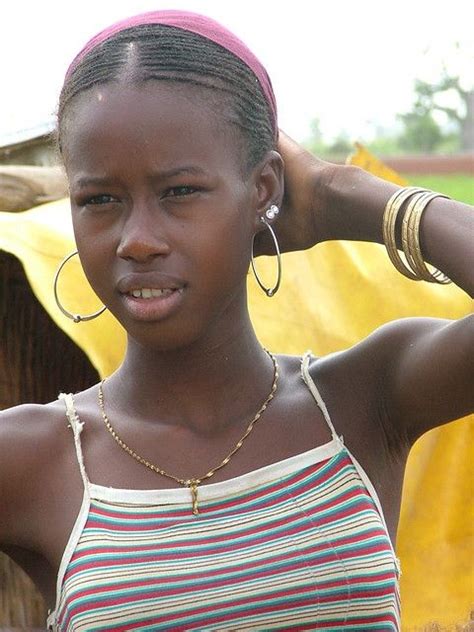 Senegal Girl Beautiful African Women African Beauty Black Beauties