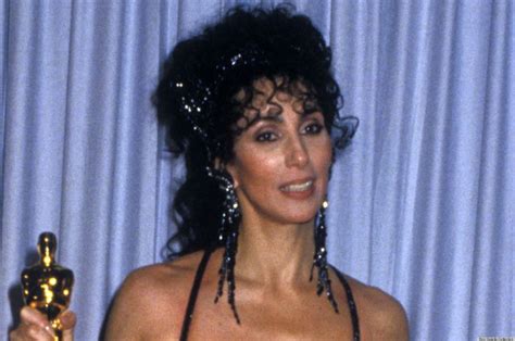 Photo Chers 1988 Oscar Dress Was A Landmark Sheer Fashion Moment Sheer Fashion Oscar